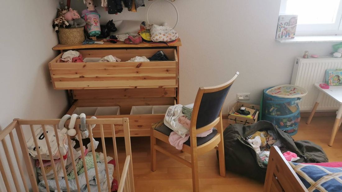 DIY-Kommode Kiefer mit Holzkasten-Schubladen + Regal mit Kleiderstange, Foto 2